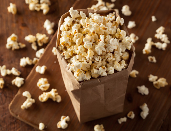 Gesunde Snacks wie Popcorn selber machen